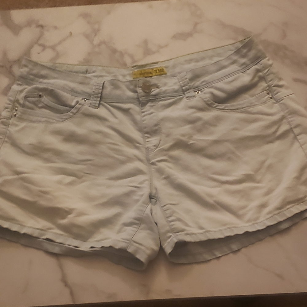 Light Washed Jeans